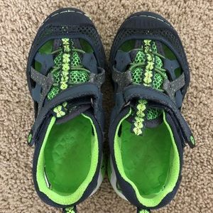 Jambu boys water shoes